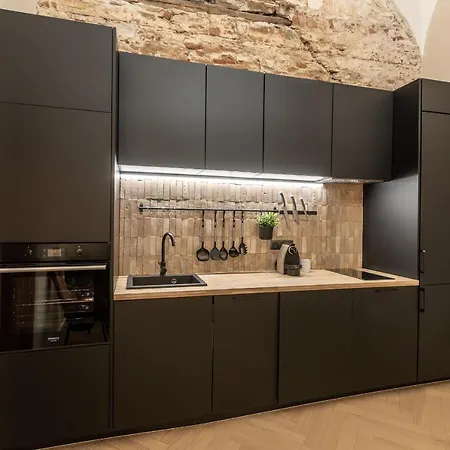 Tianu : Bastia Place Du Marche Appartement *